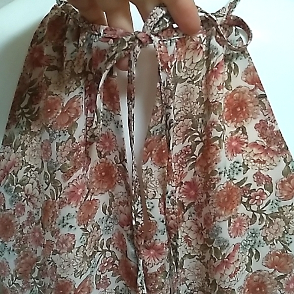 Forever 21 Floral Sleeveless Mini Sun Dress. Size Medium - Picture 8 of 10